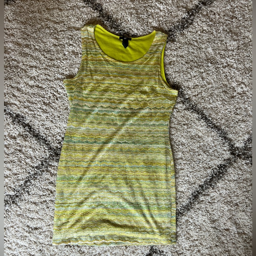 BODYCON GREEN STRIPED PATTERN DRESSS.  Y2K SO STYLISH